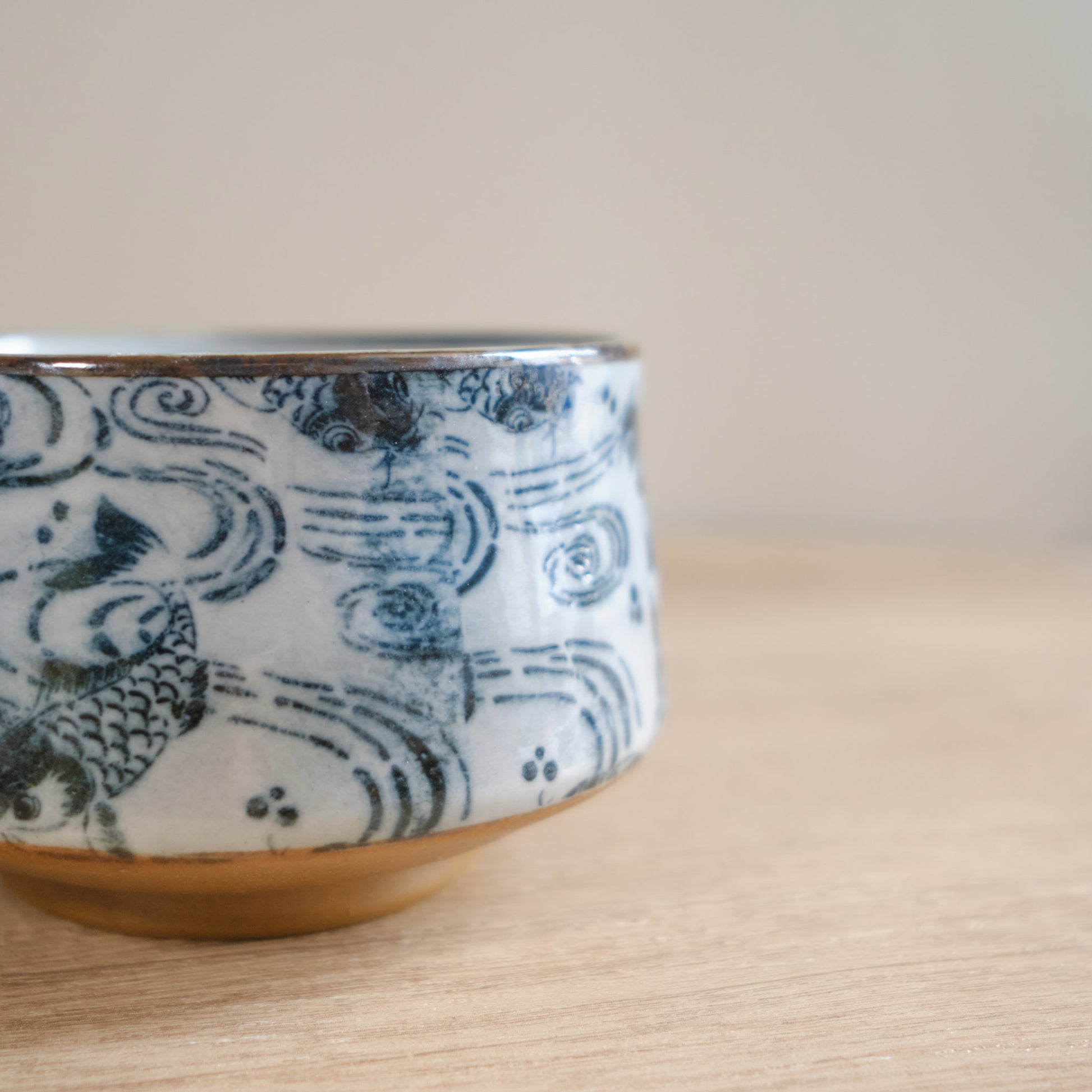 日本美濃燒 抹茶碗 - 波浪與鯉魚 - NOOK-IN