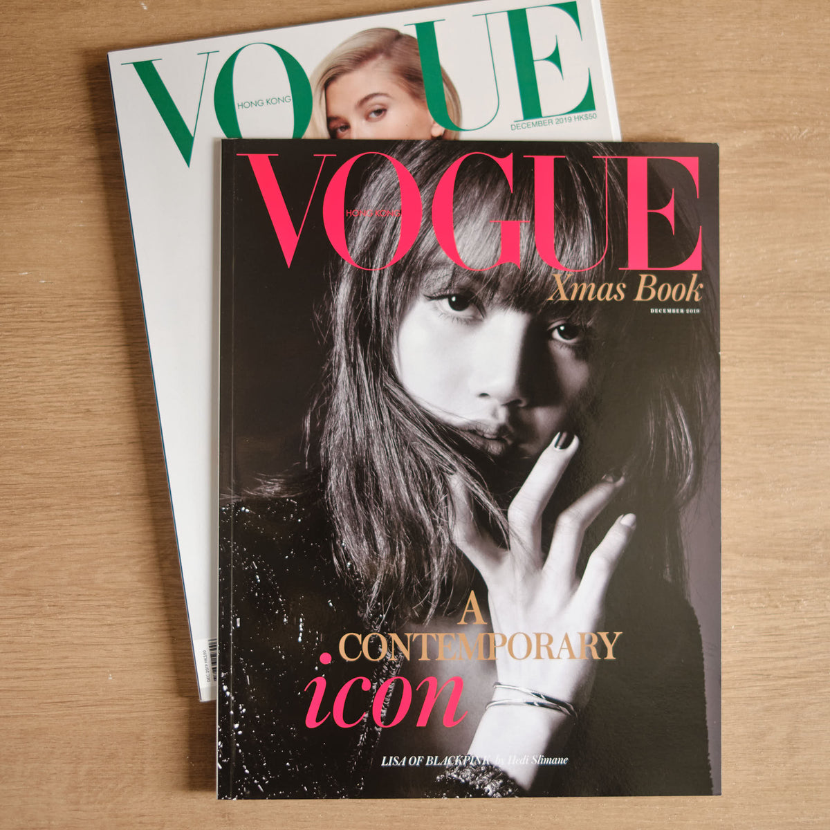 【二手】2019 年 12 月號《Vogue》香港版 附 BLACKPINK Lisa 封面聖誕特輯專刊（Xmas Book） - NOOK-IN